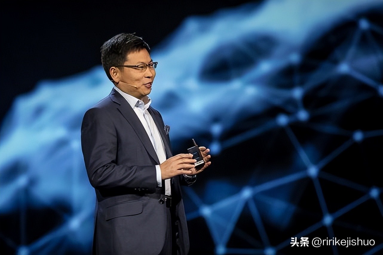 华为7000毫安大电池鸿蒙手机,华为直面屏手机推荐5g鸿蒙系统