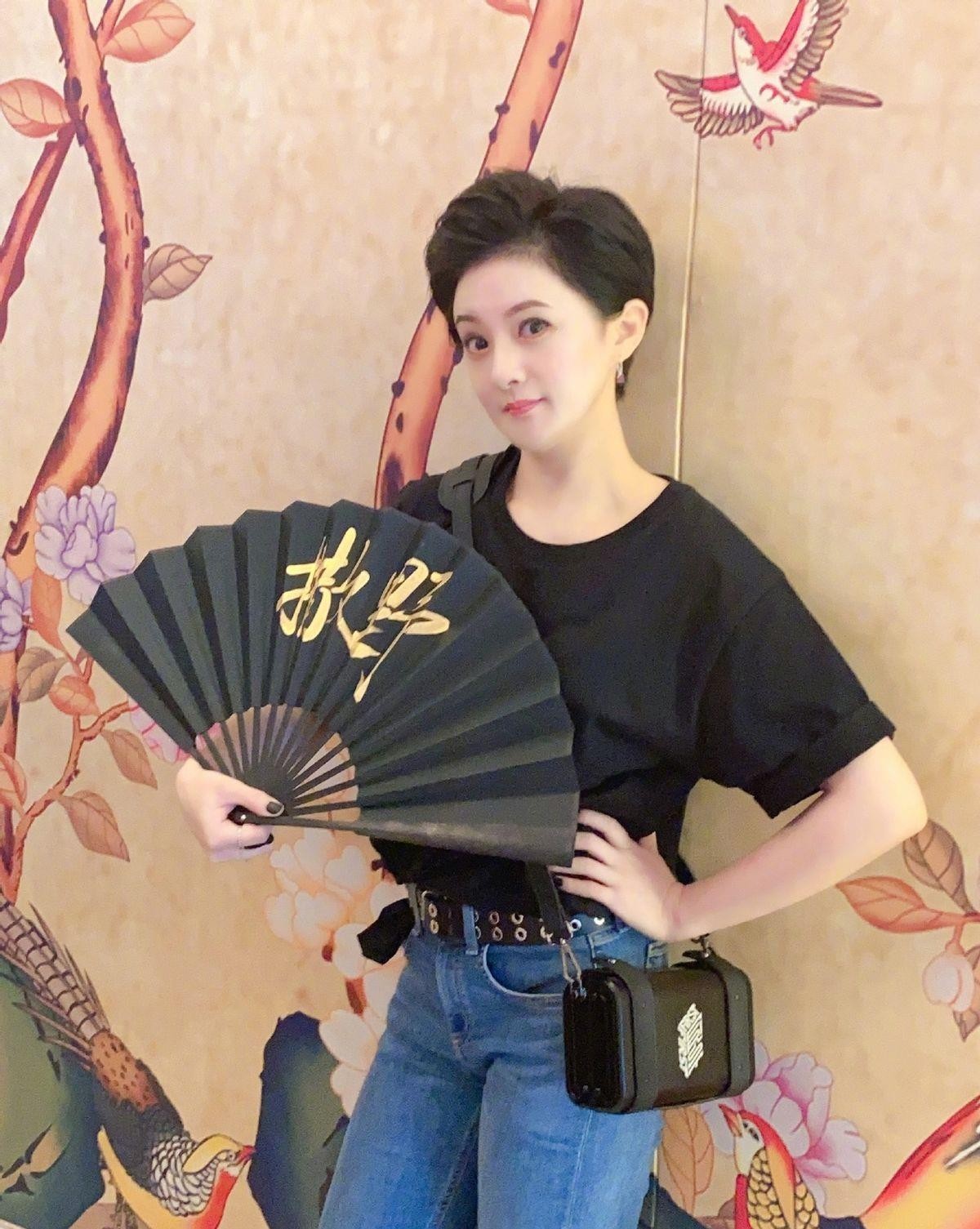 为什么金铭不和撒贝宁在一起,金铭和撒贝宁现状