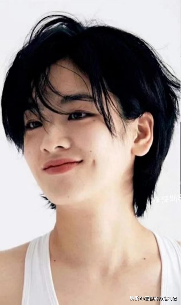 好看的短发发型女齐耳短发,2018流行的时髦短发齐耳短发