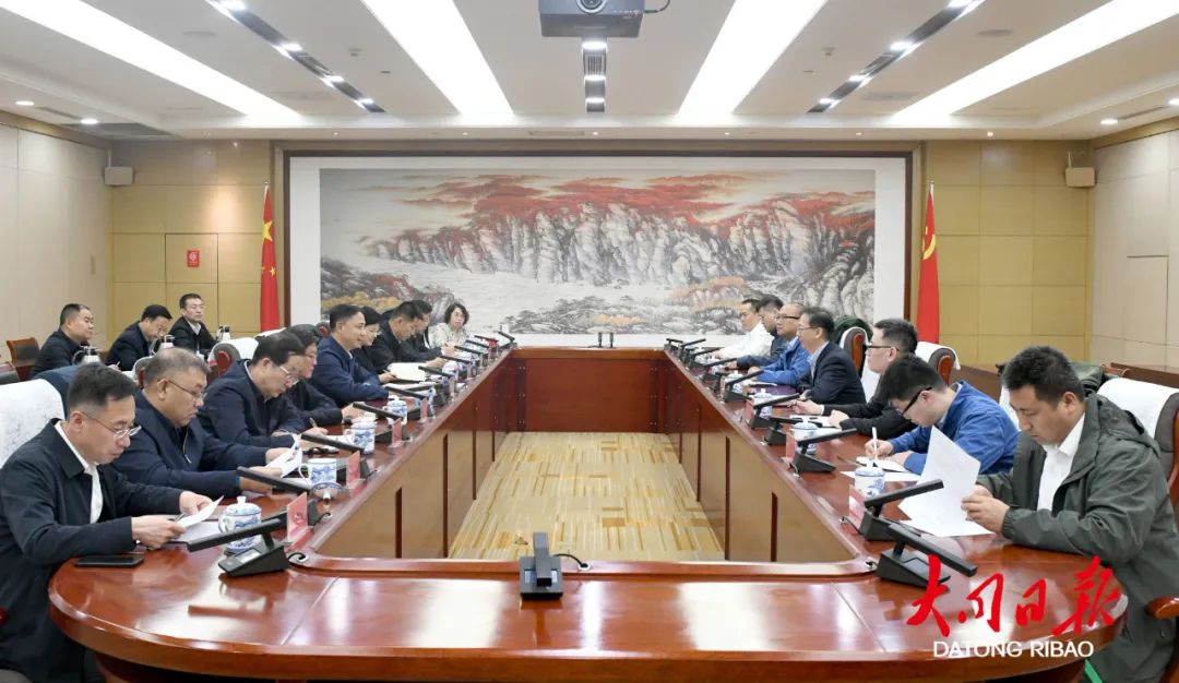 卢东亮与先正达集团高层举行工作会谈