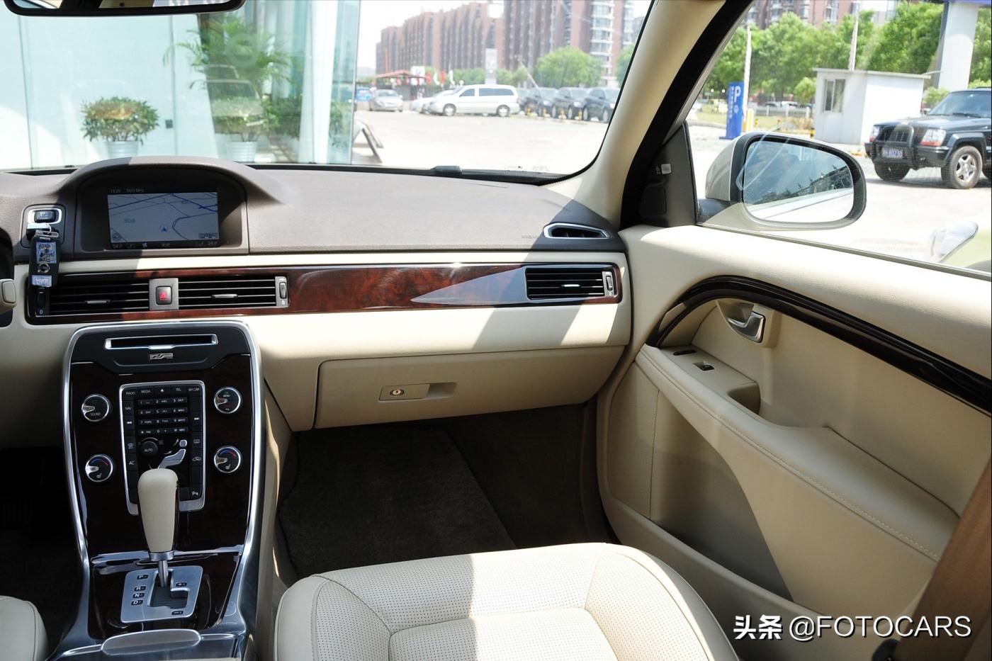 沃尔沃s80l内饰后视镜,沃尔沃s80l内饰碳纤维