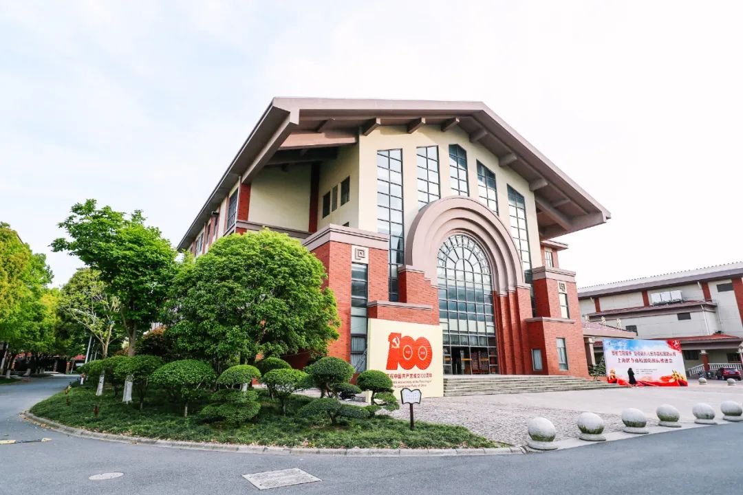 上海天华英澳美国际学校介绍,上海天华英澳美学校环境