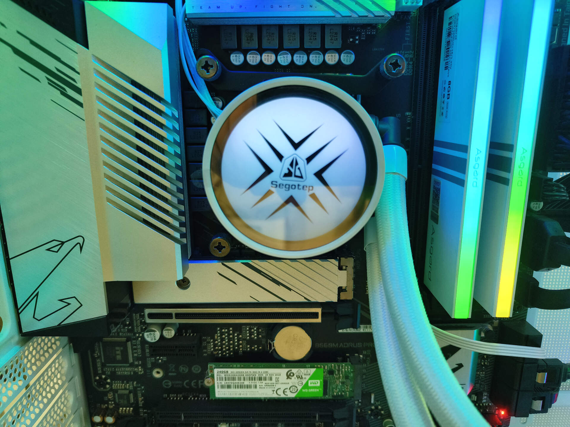 国产2.5寸固态硬盘推荐金百达,金百达kp230pro1tbnvmem2固态