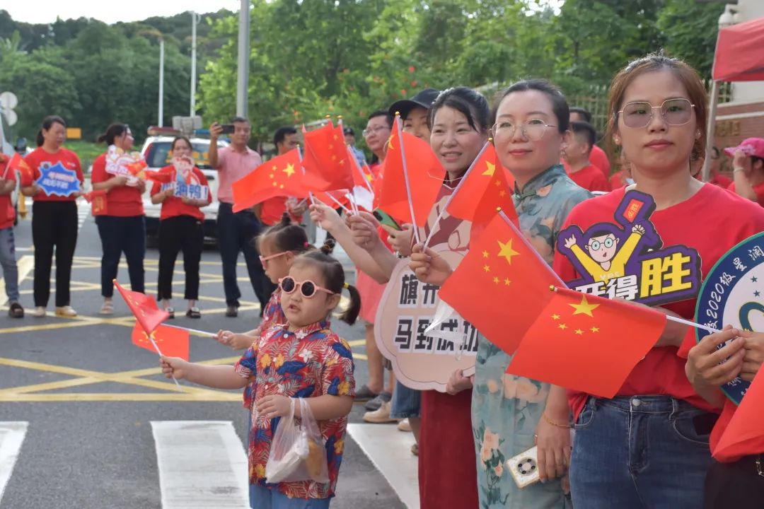 深圳中考第一天现场,深圳中考第一现场