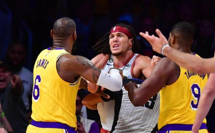 狂砍20+8打爆马刺内线,狂砍38分25板9助攻