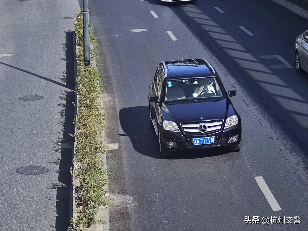 你玩的不是手机而是青春配图,你玩的不是手机而是青春