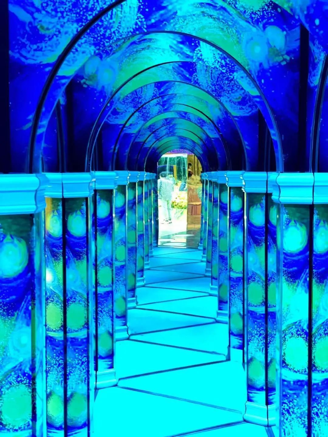 青岛新展！很多小姐姐都去拍照了