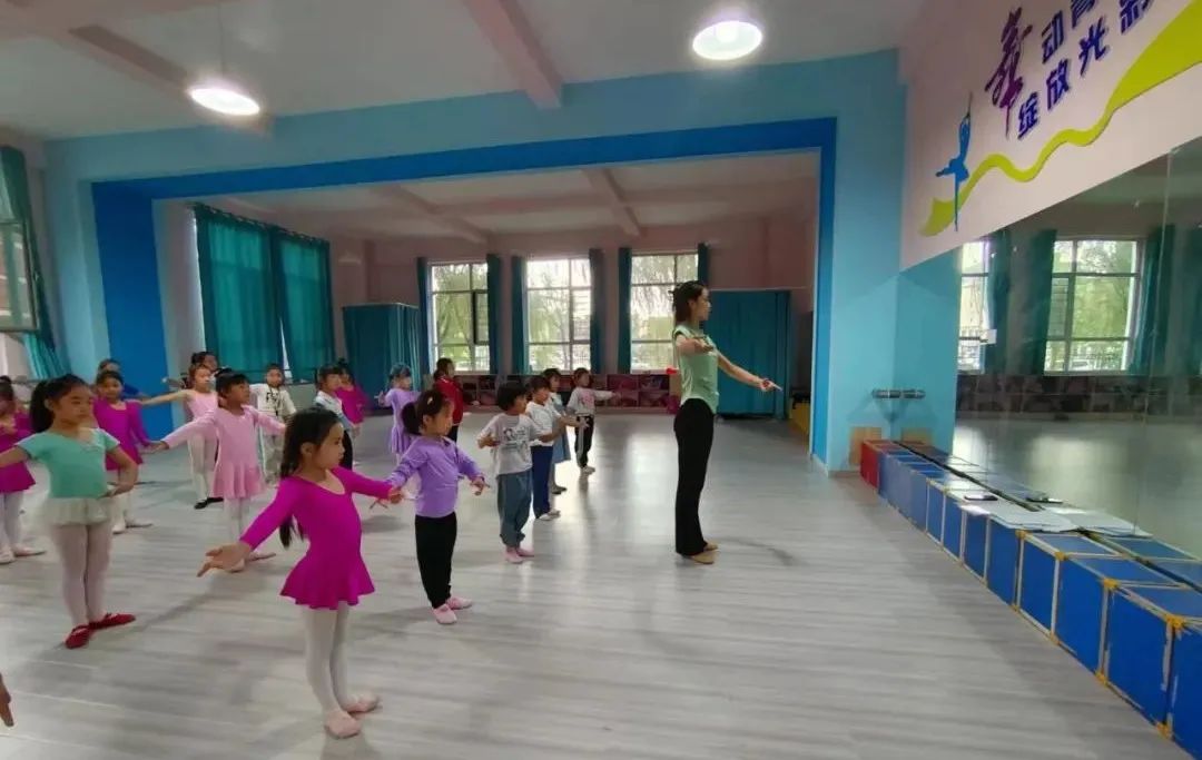 义务教育均衡县创建小学,义务教育优质均衡创建工作总结