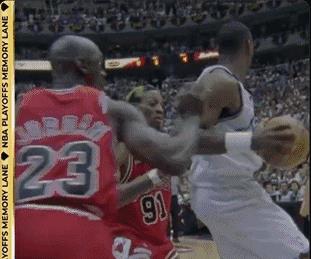 鏖战7场创下1-3大逆转的历史纪录,近十年总决赛大比分