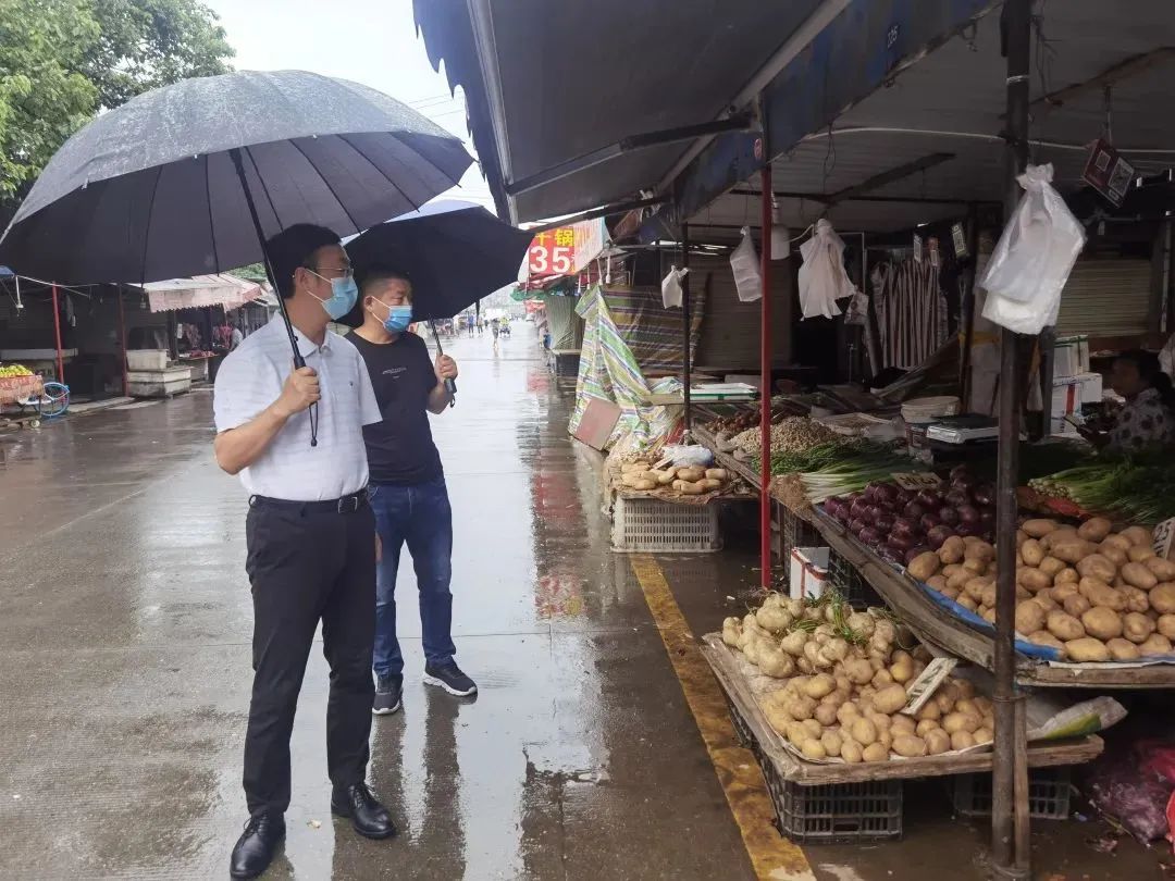 人大活动抗击疫情人大代表在行动,凝心聚力战疫情人大代表在行动