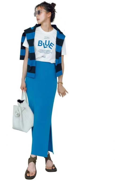 夏季多巴胺配色穿搭,以白色为底色的多巴胺穿搭