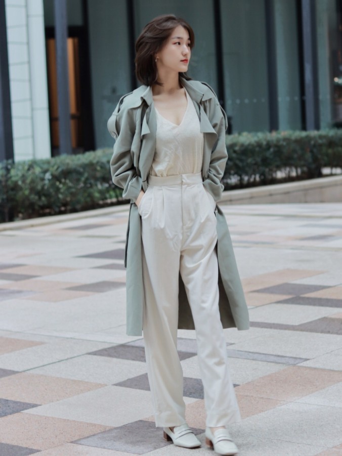 红色高跟鞋搭什么颜色的裤子好看,粗高跟鞋搭配什么样的衣服和裤子