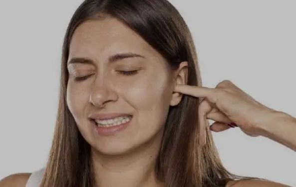 耳朵里面发痒一掏就出水怎么治疗,耳朵发痒总想掏怎么办