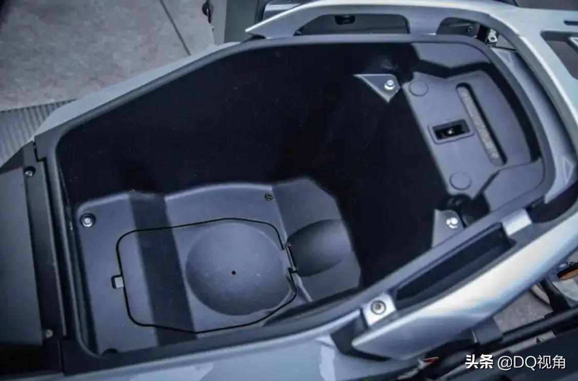 龙嘉新款250踏板评测,龙嘉xdv250踏板摩托车越野