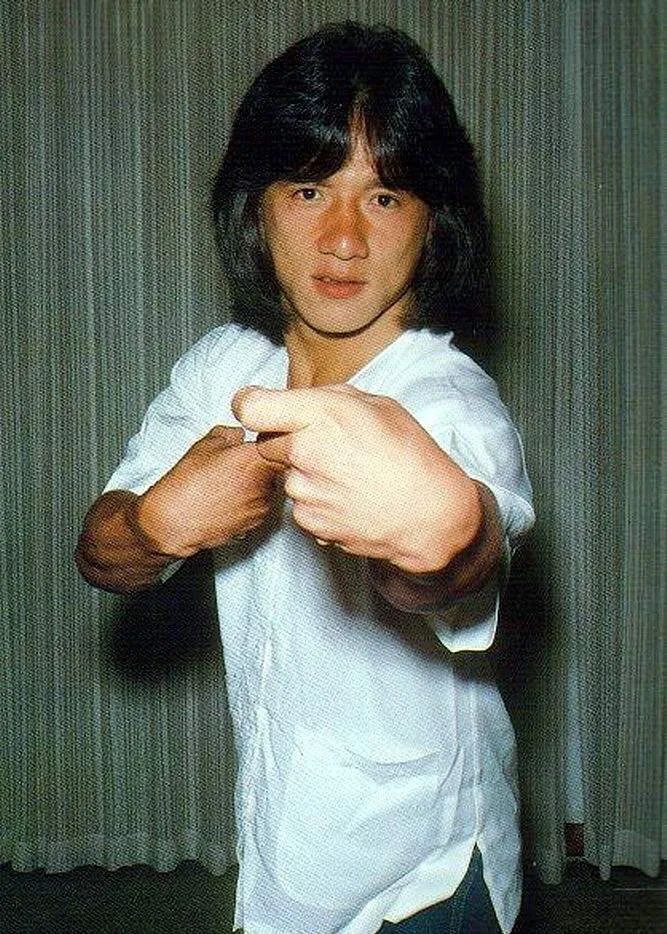 关于成龙的女儿的事,成龙女儿最新消息视频