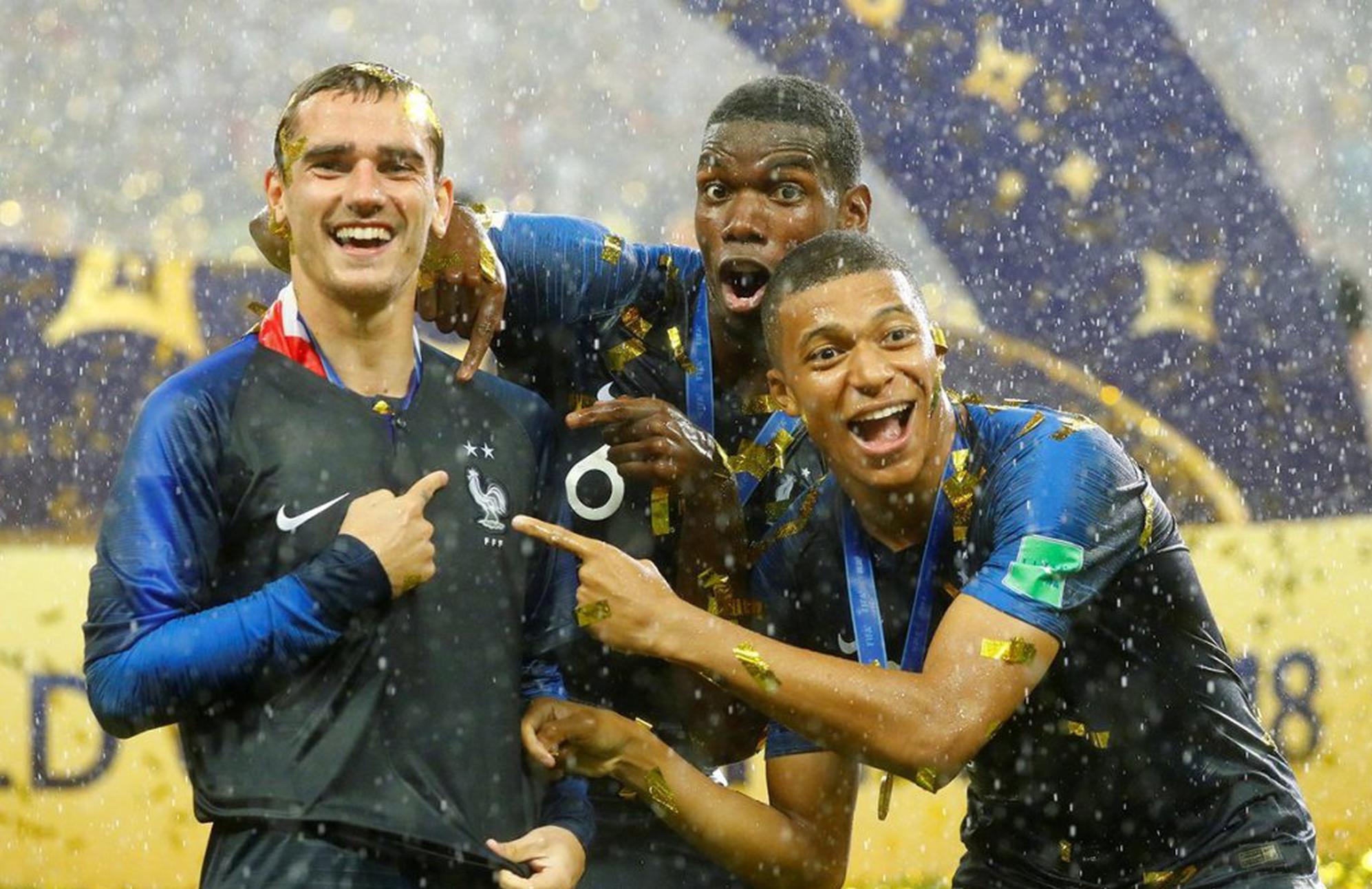 世界杯最强阵容梅罗领衔,历届金球和世界足球先生