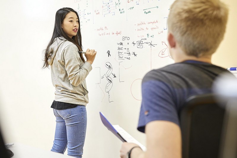 鸿达德,瑞典隆德大学物理专业留学