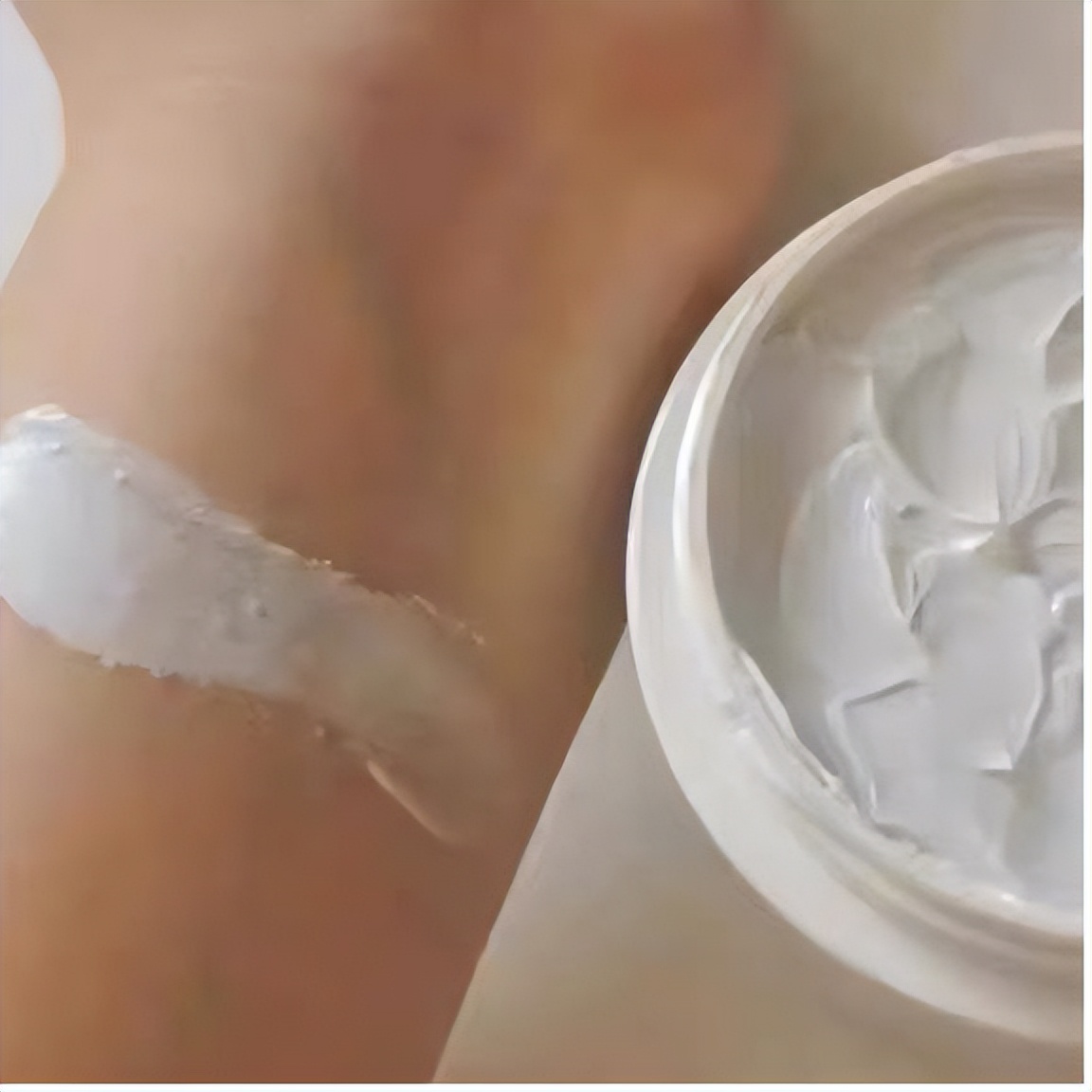 女生毛孔粗大有黑头用哪款面膜,清洁面膜推荐祛黑头收缩毛孔平价