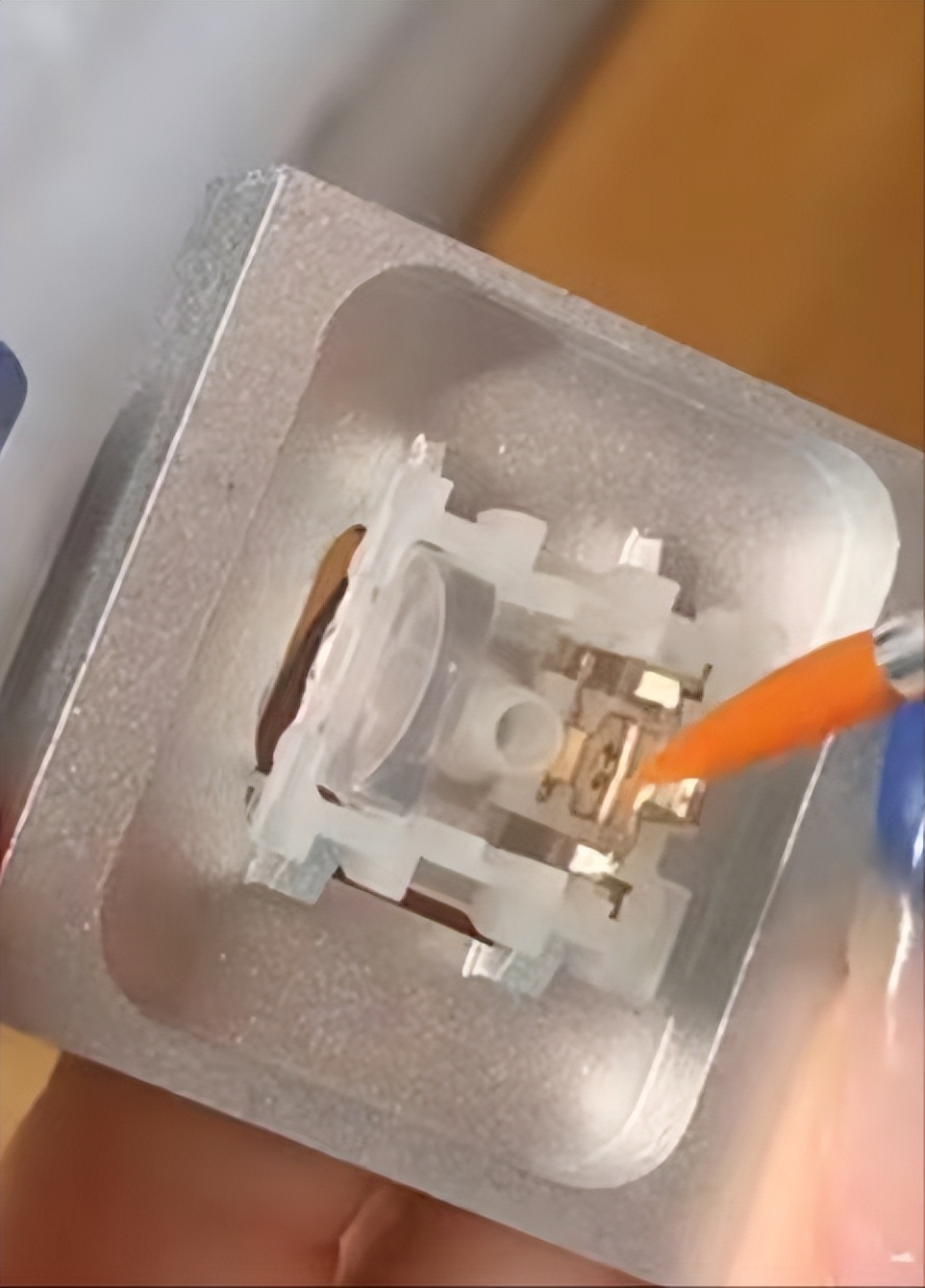 机械键盘录入的时候有杂音,机械键盘蓝轴打字声音