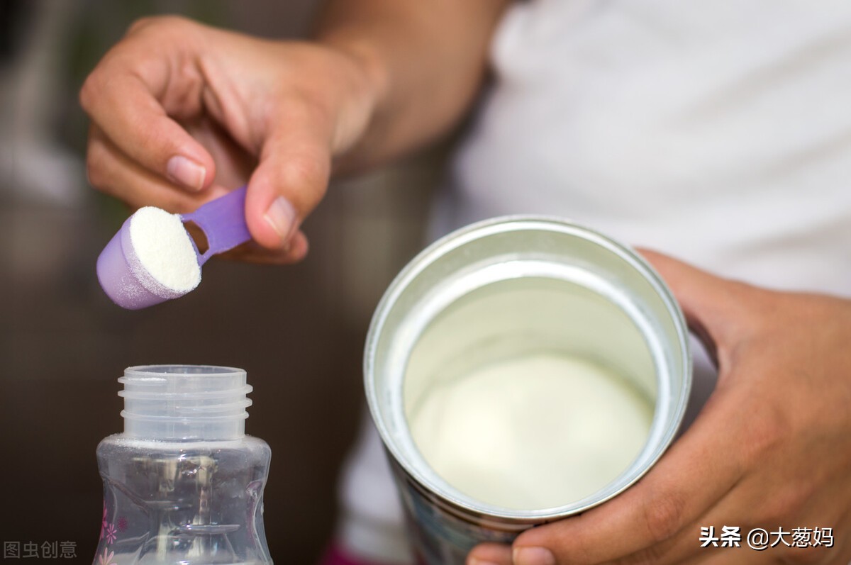 农村婆婆用旧衣服当尿布，热水器水冲奶粉，米汤代替奶粉，我离婚