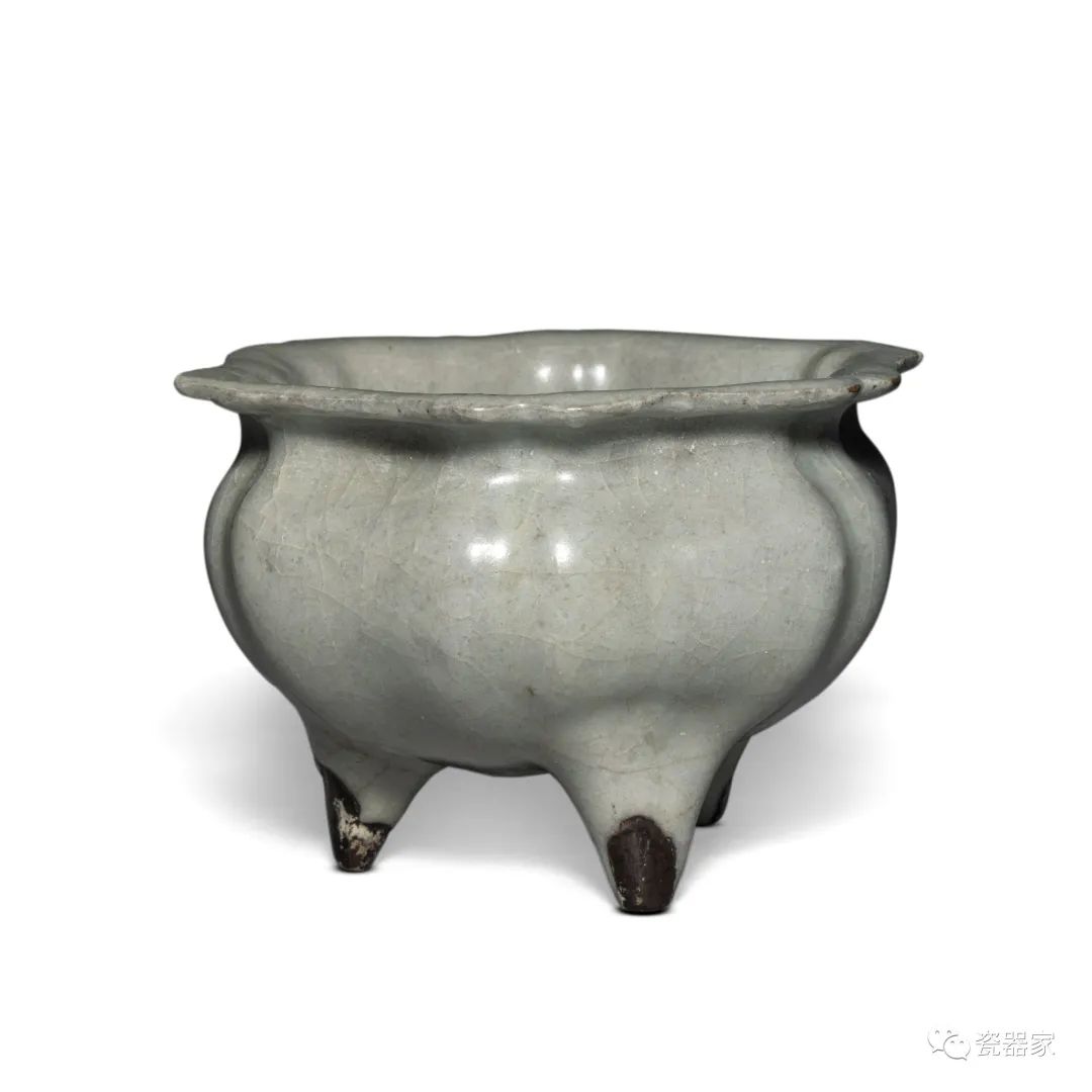 苏富比瓷器秋拍 (苏富比19年香港瓷器春拍)