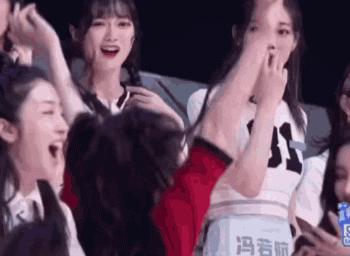 “一丝不挂”还不害臊，娱乐圈为艺术献身的“流氓真相”藏不住了