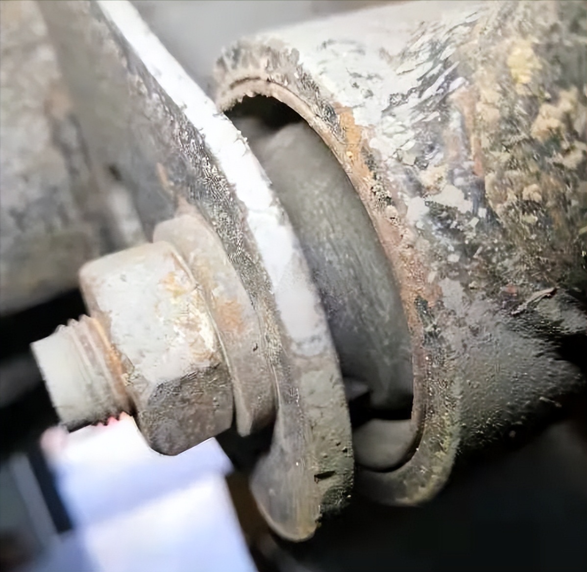 陆巡lc100中控台翻新视频,陆巡lc100内饰翻新