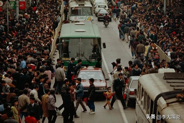 国家一级演员和妻子恩爱50年,国家一级演员和青梅竹马结婚36年