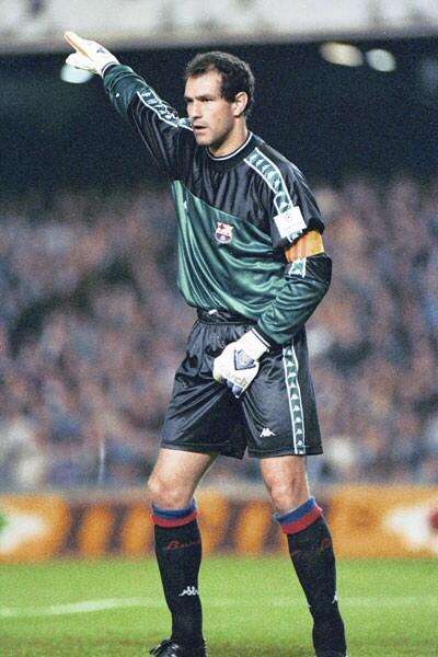 昔日英雄1-48集免费看,98年世界杯32强以及阵容