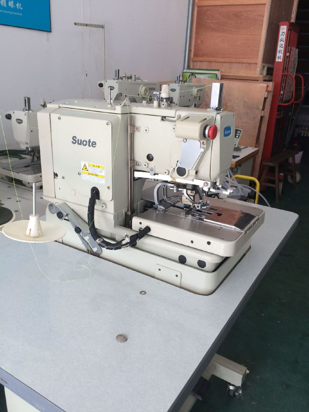 缝纫机锁边机线路过密维修教程,老式缝纫机锁眼机不往前走怎么办