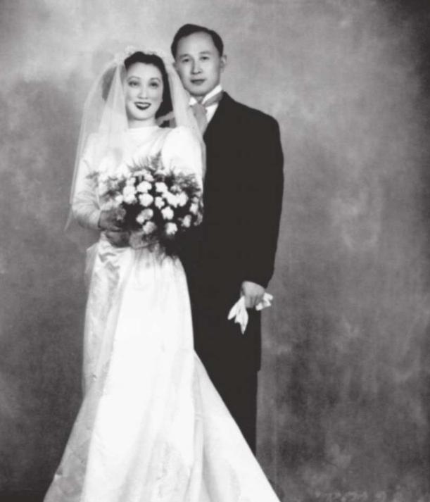 钱学森跟蒋英多大结婚的,钱学森和蒋英几岁结婚的