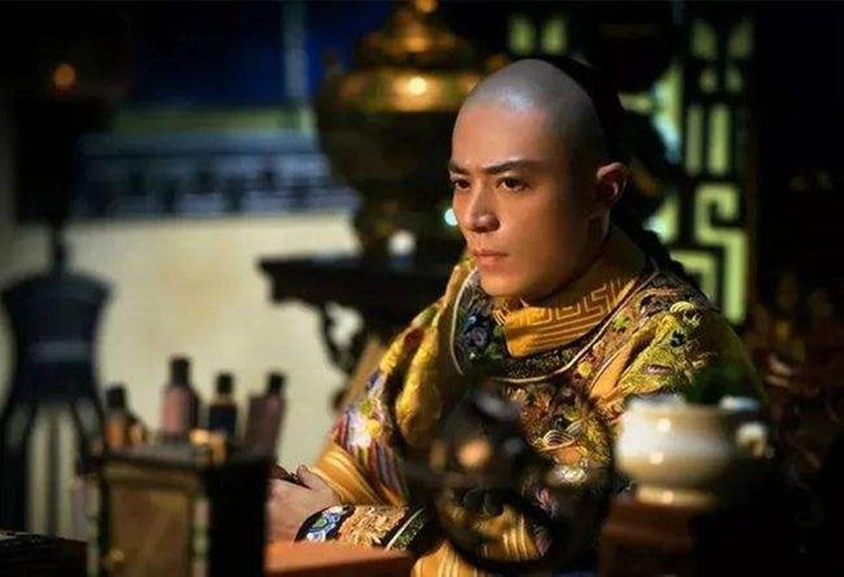 深受康熙重用,雍正当皇帝是因为康熙喜欢弘历么