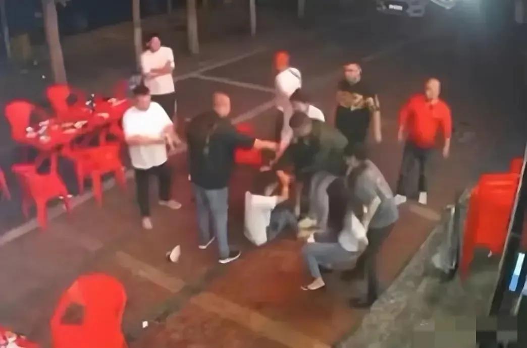 唐山打人事件：从“东北二王”看陈继志为何一步步走向万丈深渊？