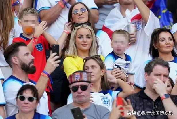 英格兰太太团换西班牙球衣,英格兰太太团06