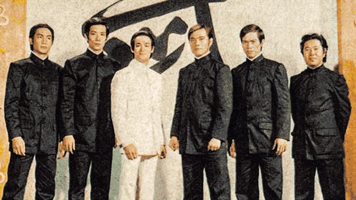 87岁开山鼻祖去世！那个拿命搏的港片时代，捧出的都是巨星