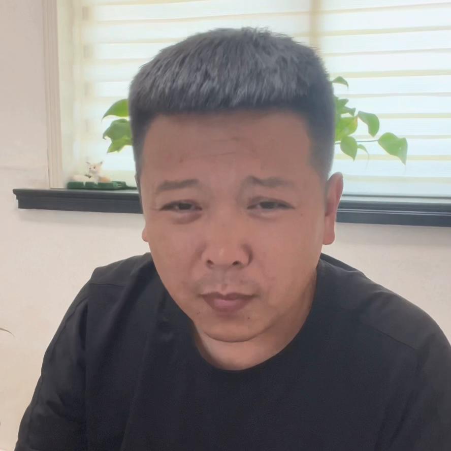 钓鱼是一项有益身心健康的运动,钓鱼是一项很艰辛又快乐的运动