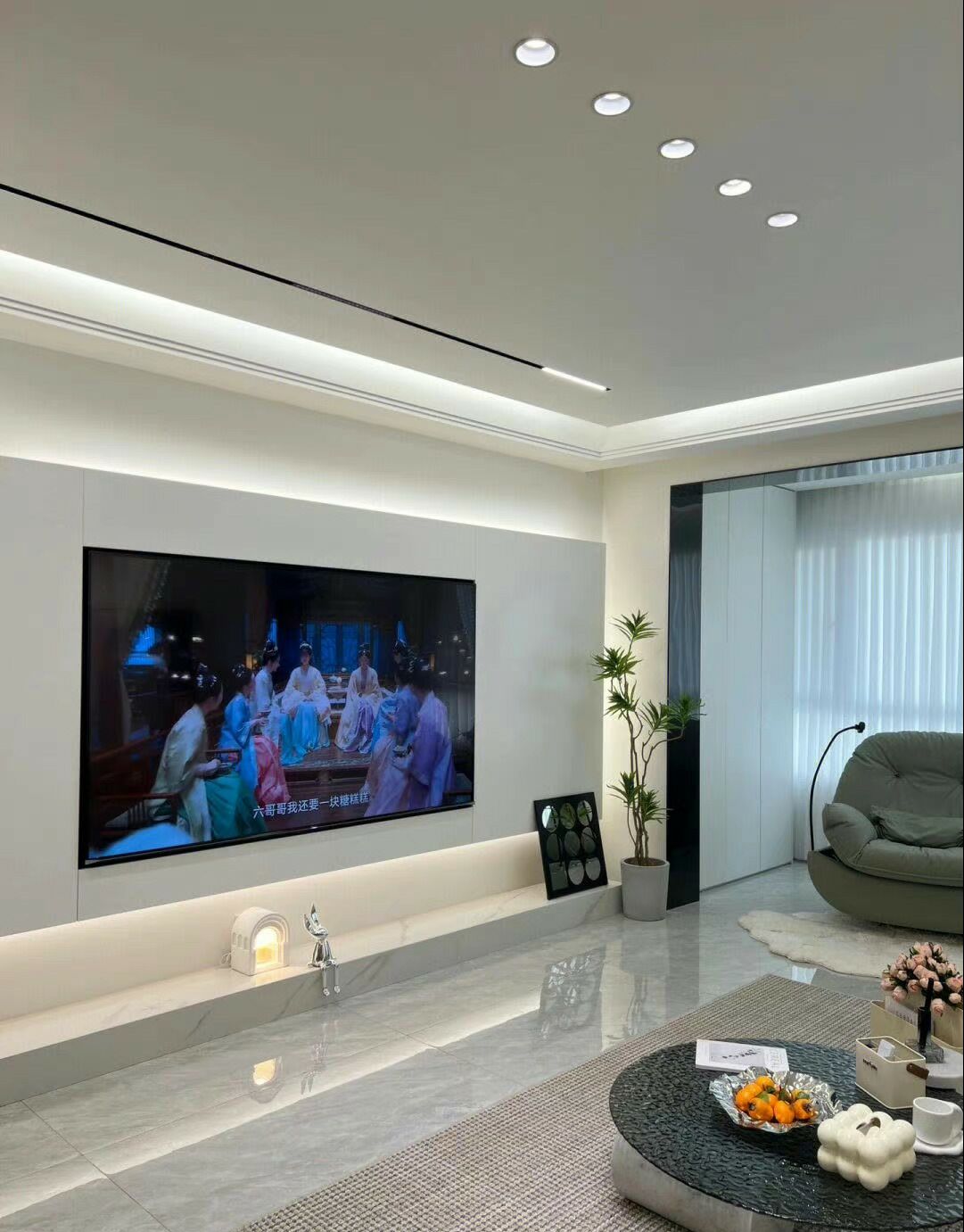 现代轻奢无主灯装修风格102平米,125平轻奢风格黑白灰装修效果图