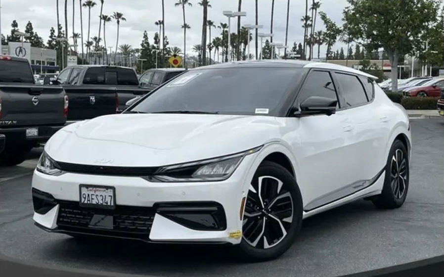 自己买车不如租车来得实惠,买车还不如租车