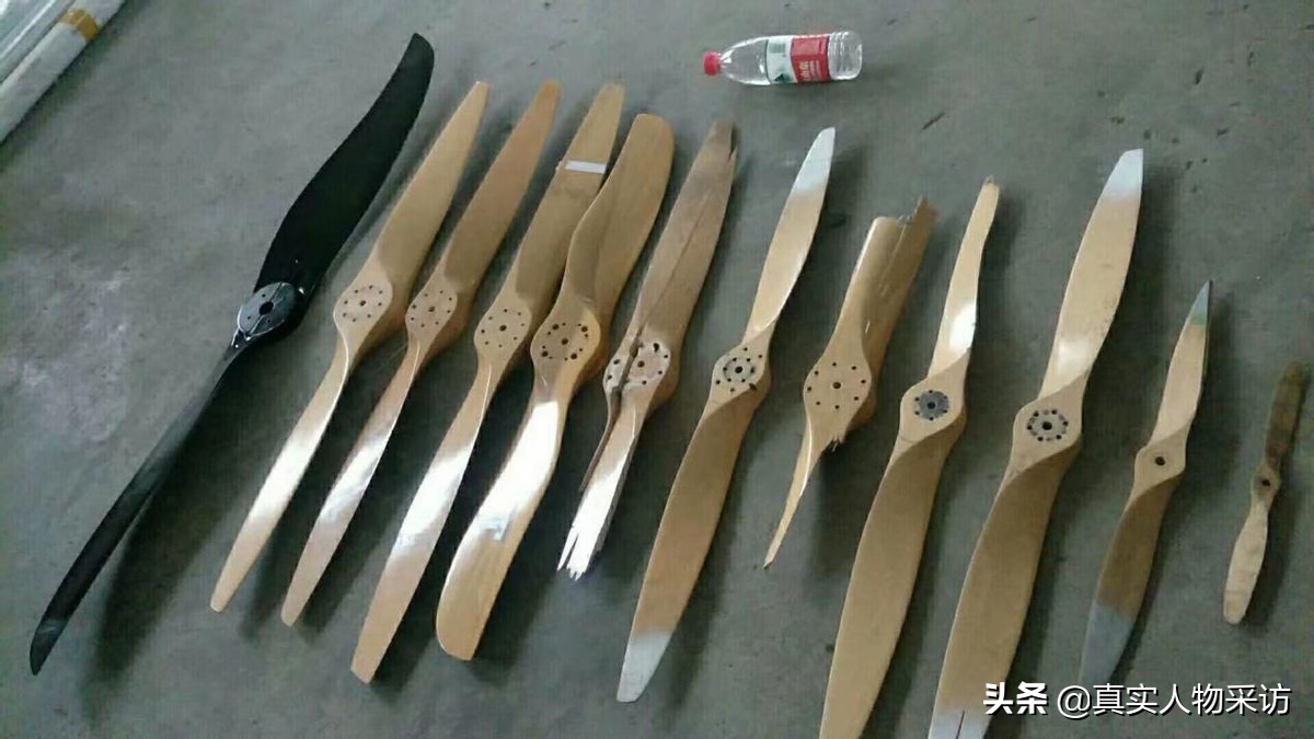 小学生自制最简单的遥控飞机,四川20岁小伙自制旋翼飞机