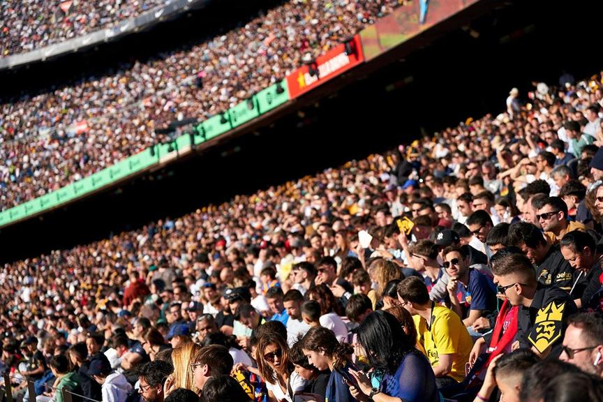 举办足球赛怎么挣钱,做网红可以挣多少钱