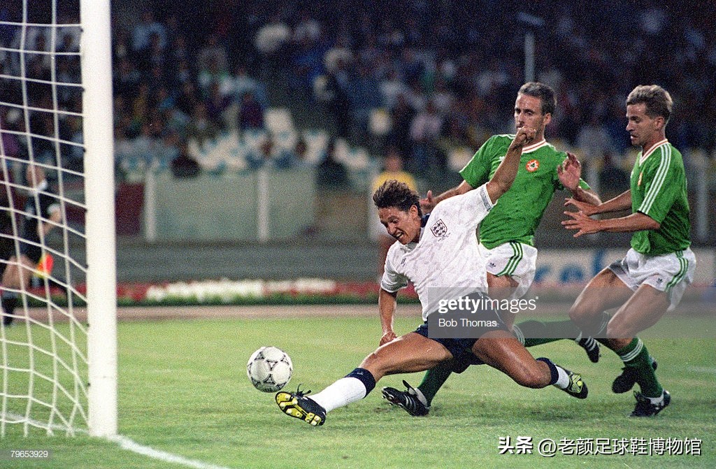 英国足坛四位顶级球星代言的超冷门球鞋，国内球迷可能从来没见过