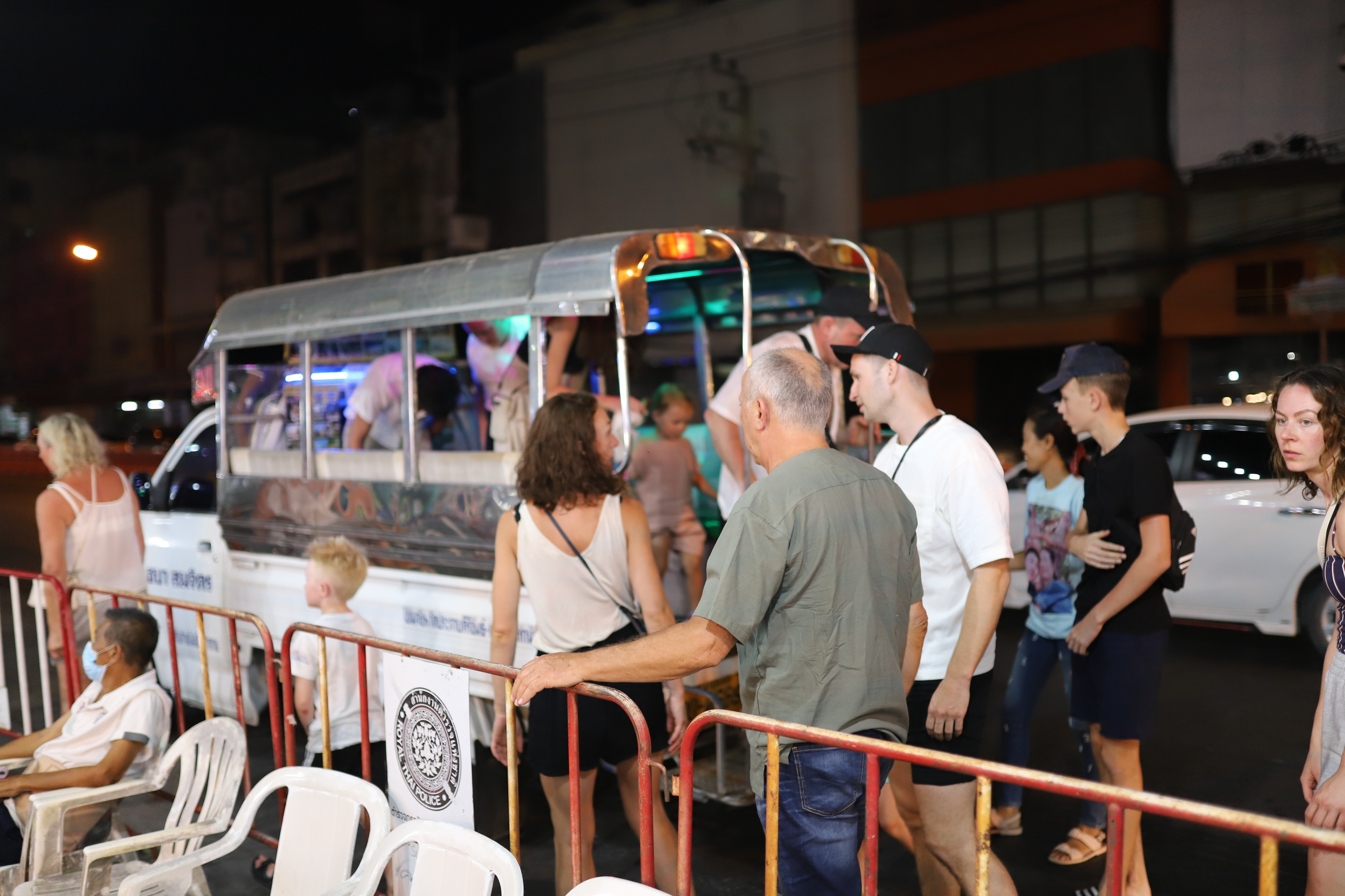 来泰国必去的网红夜市,去泰国玩的夜市叫什么名字