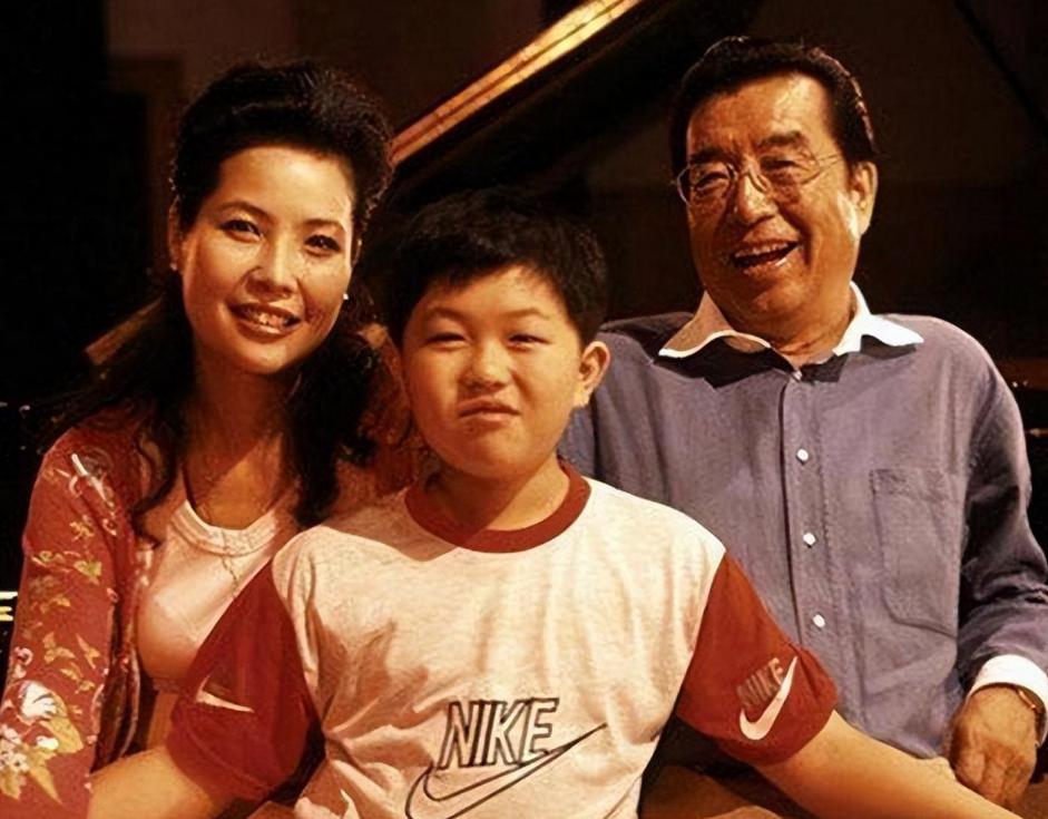 84岁李双江出席画面,84岁李双江身体近况