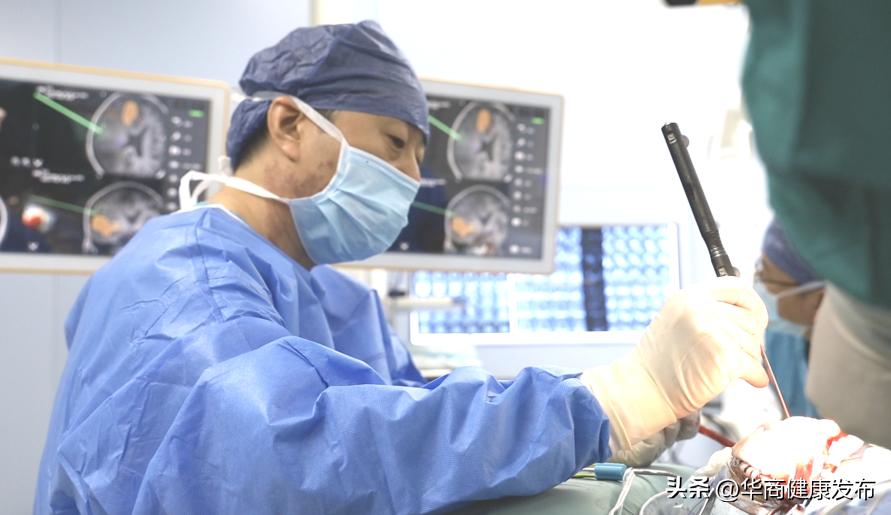 西北首台术中核磁共振登场！术中“核*器武**”精准制导切除多部位颅内肿瘤