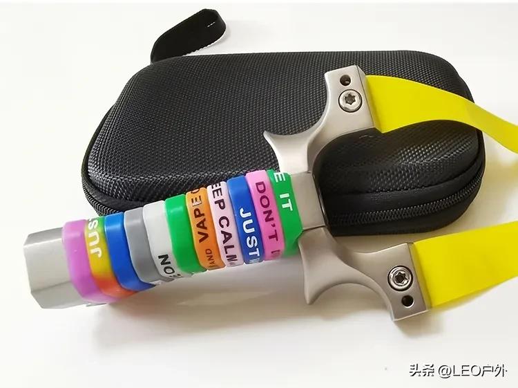 弹弓撒放的快慢对精度的影响,怎么才能把弹弓握平衡