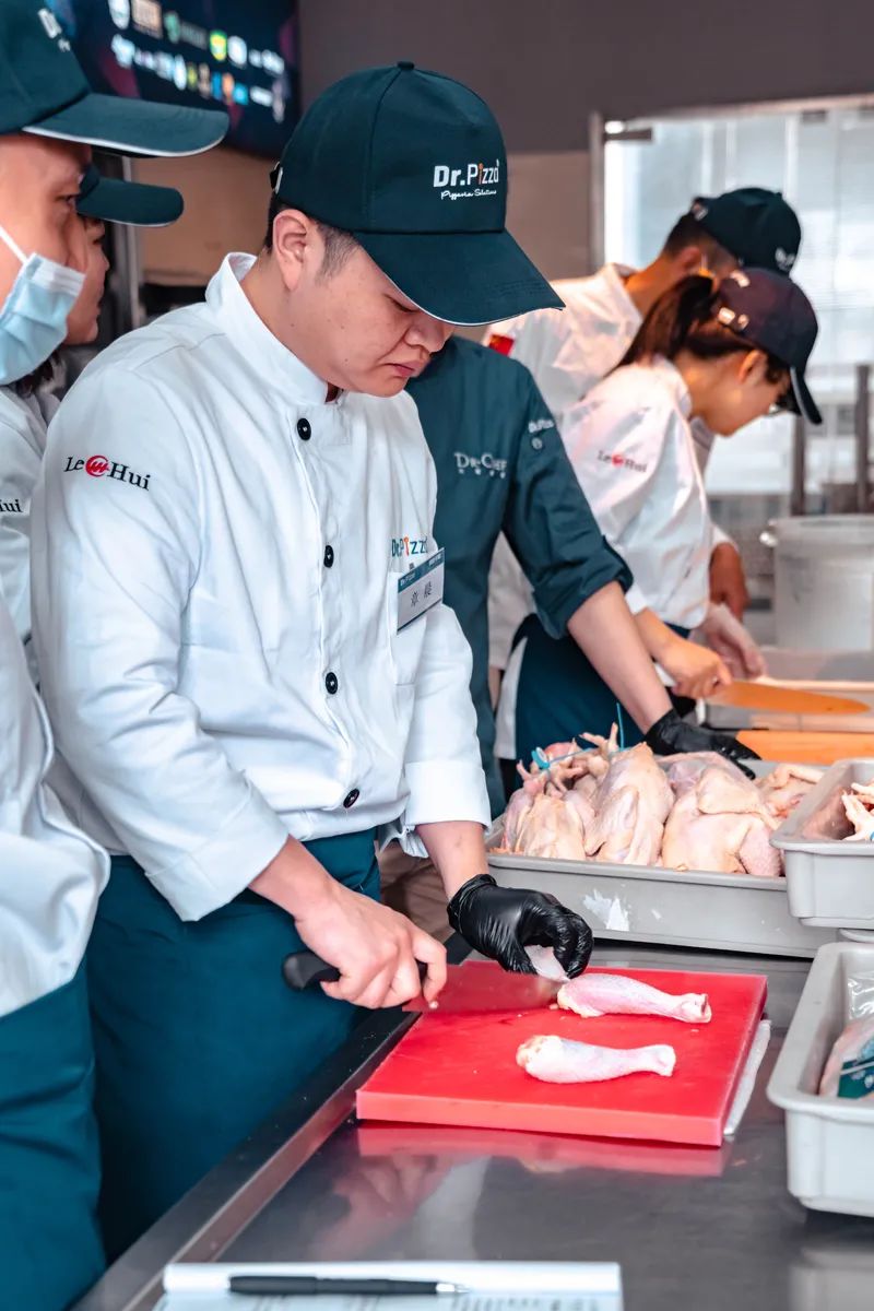 5种方法教你做出最美味炸鸡视频,如何做超级美味的炸鸡