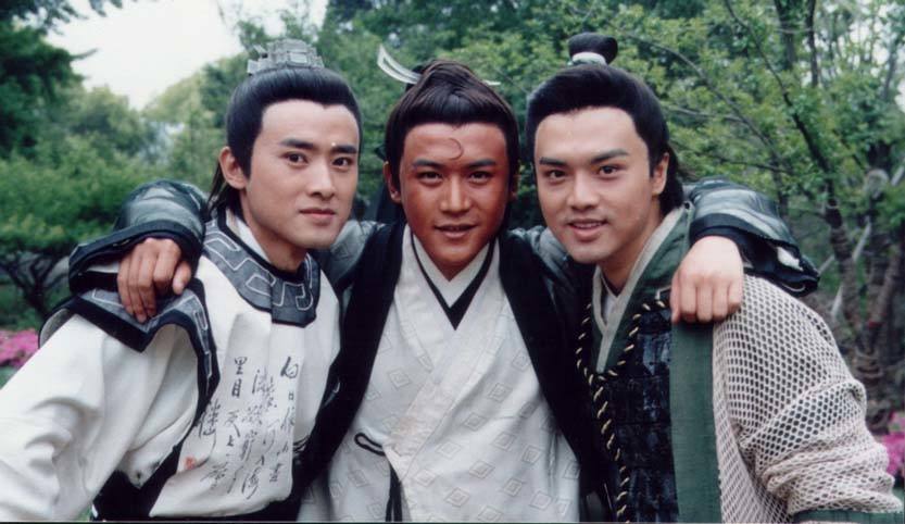 从查无此人到一鸣惊人,从大红大紫到无人提及的男明星