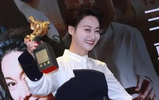 至今未嫁8位大龄女港星,至今十大未婚大龄男港星