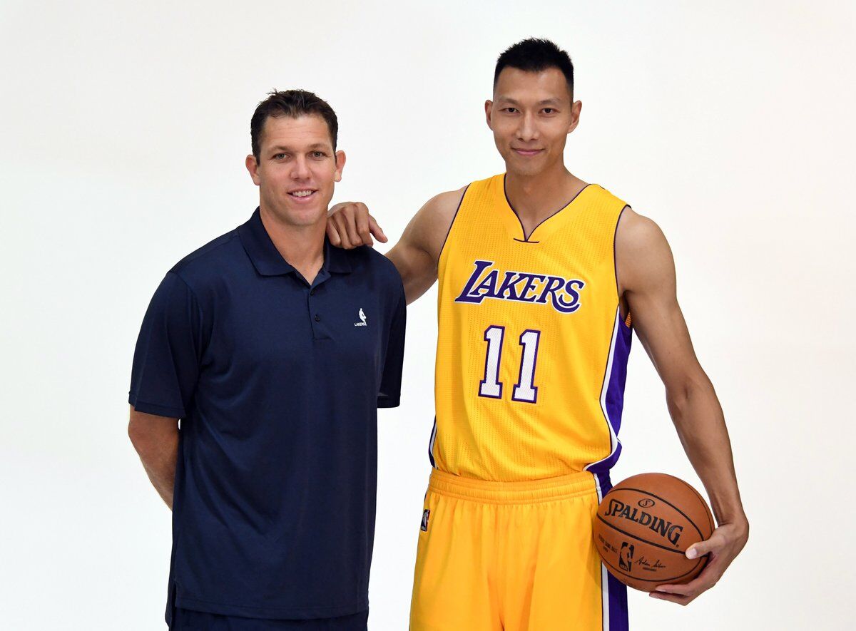 cba历史得分王第一名,六位nba球员谁在cba挣钱最多