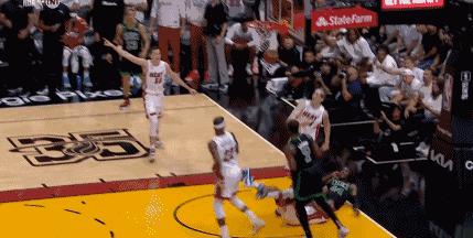 美媒评77大球星,美媒詹姆斯假摔